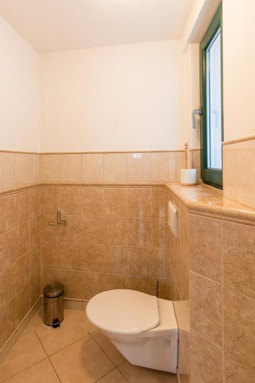 Sirius F In Center Of Cb Apartment